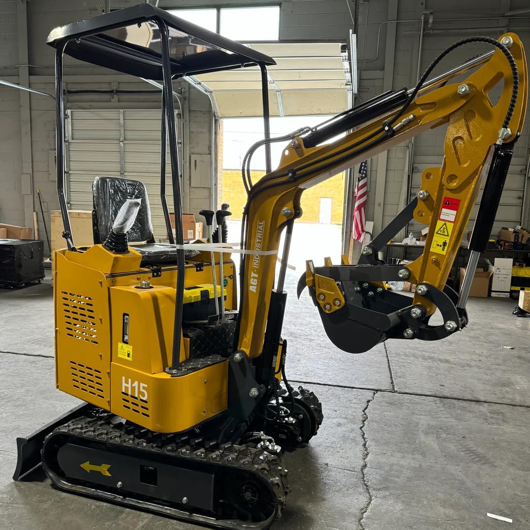 1 ton, 13.5HP RATO Mini Excavator w/Pilot Control System | AGT-H15R