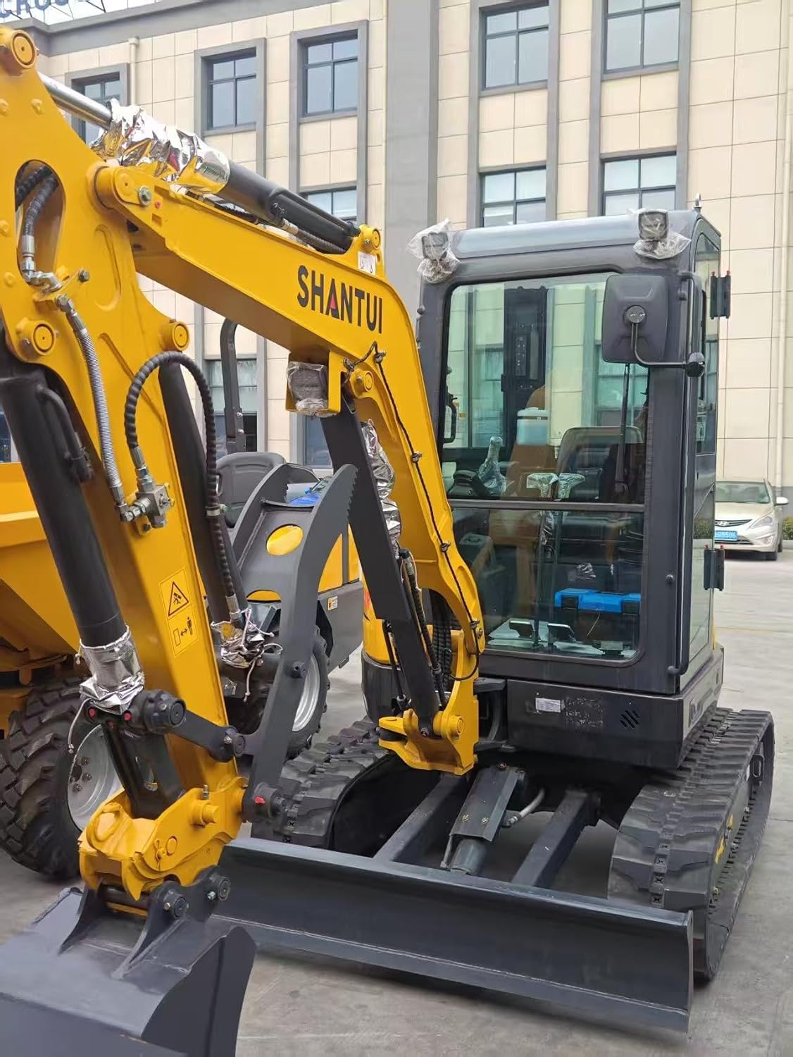 Shantui Mini Excavator 2.8 Ton Digger Tracked Crawler Hydraulic Engine EPA