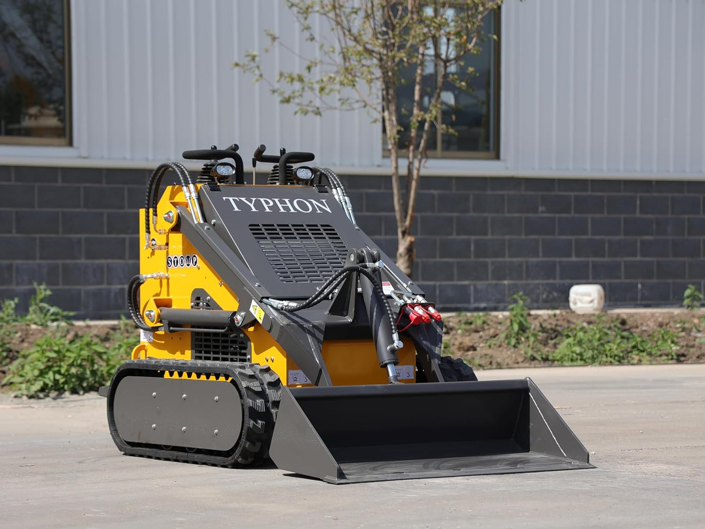 TYPHON STOMP 2,000lbs Mini Skid Steer 23HP Gas EPA Engine USA for digging, bull-dozing, drilling, augering, trenching, trench-grinding