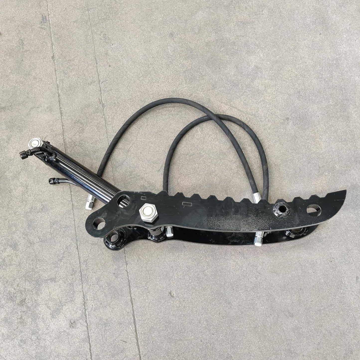 Budget Style Hydraulic Thumb Clip Attachment for Mini Excavators Digger Track Crawler
