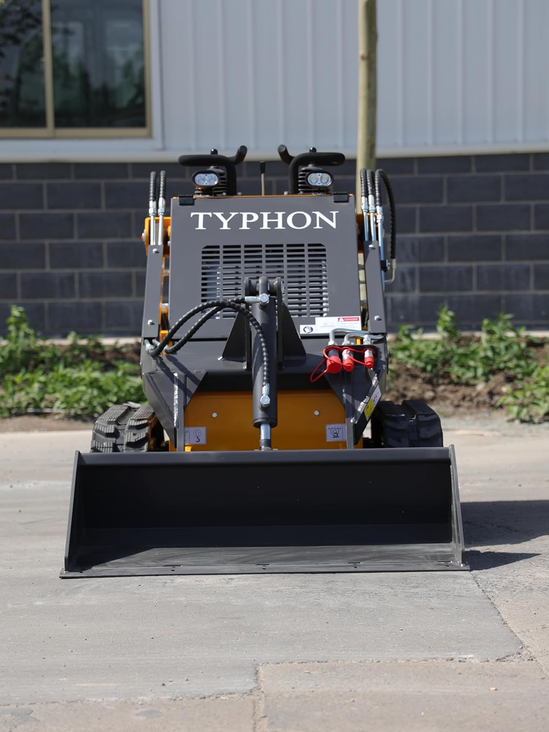 TYPHON STOMP 2,000lbs Mini Skid Steer 23HP Gas EPA Engine USA for digging, bull-dozing, drilling, augering, trenching, trench-grinding