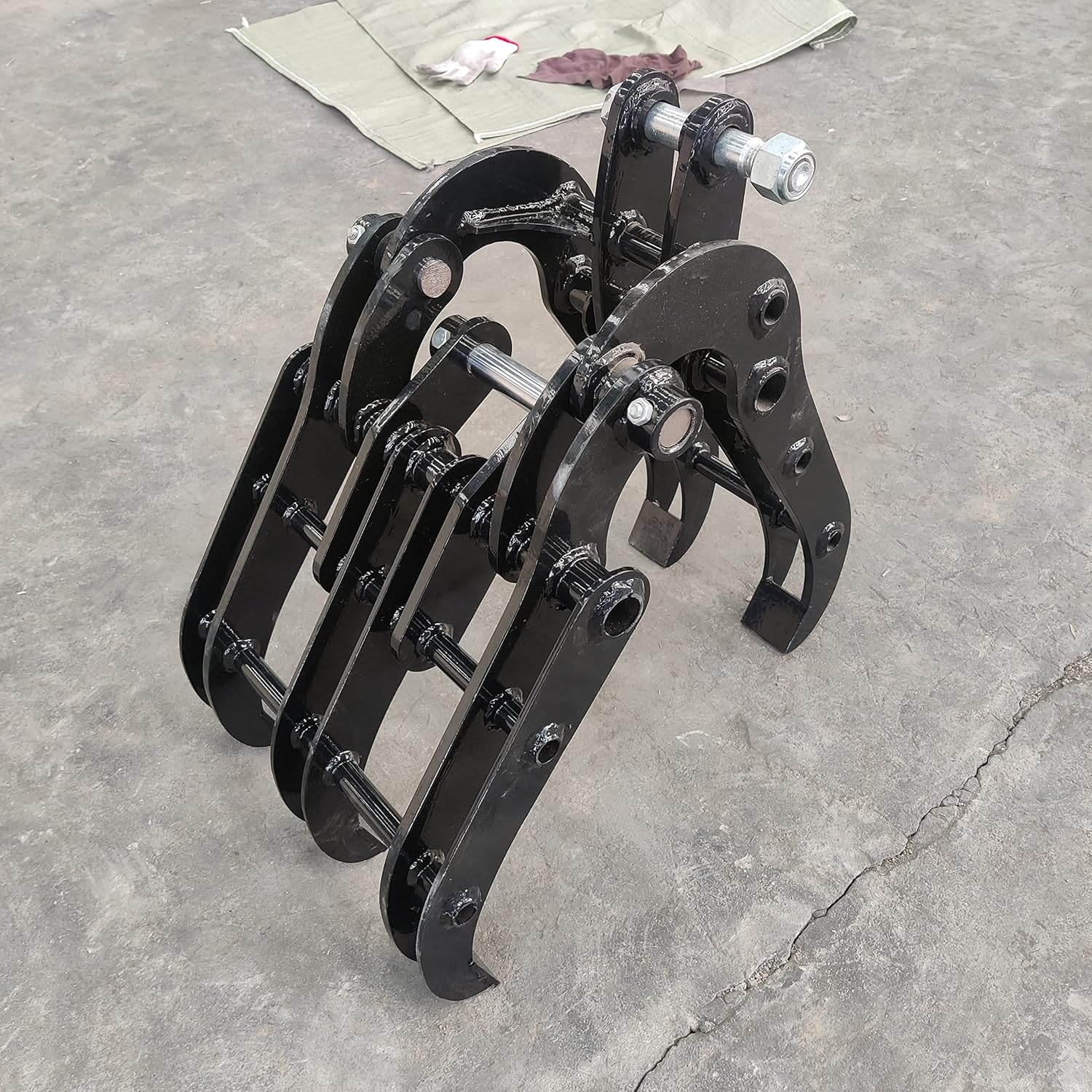 TYPHON Attachments Grapple Attachment for Mini Excavators Digger Bagger Track Crawler Machinery Machine Grabber Grapper