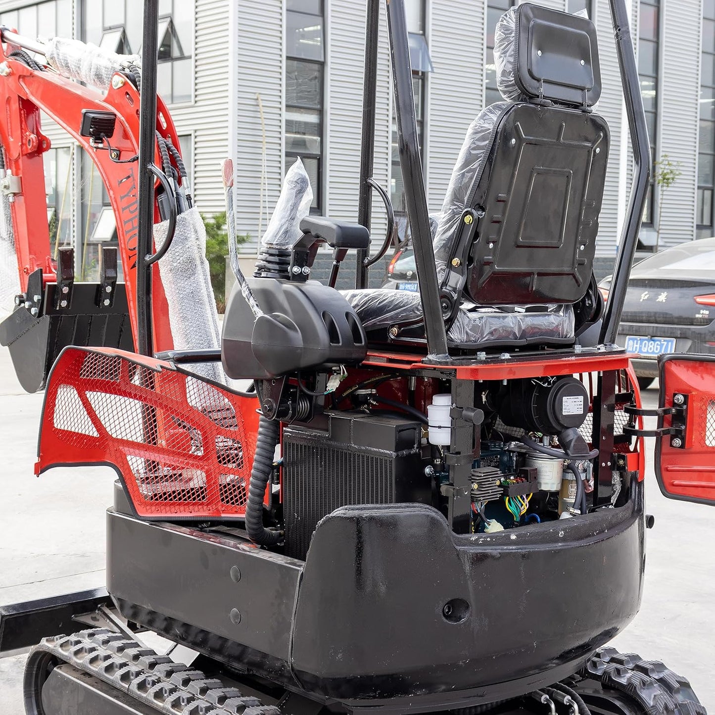 4,000 lbs Terror XVIII Mini Excavator, EPA Certified USA KUBOTA D902 Diesel Machine for Garden, Farms, Parks, Roads – Ideal for Digging, Drilling, Bull-Dozing
