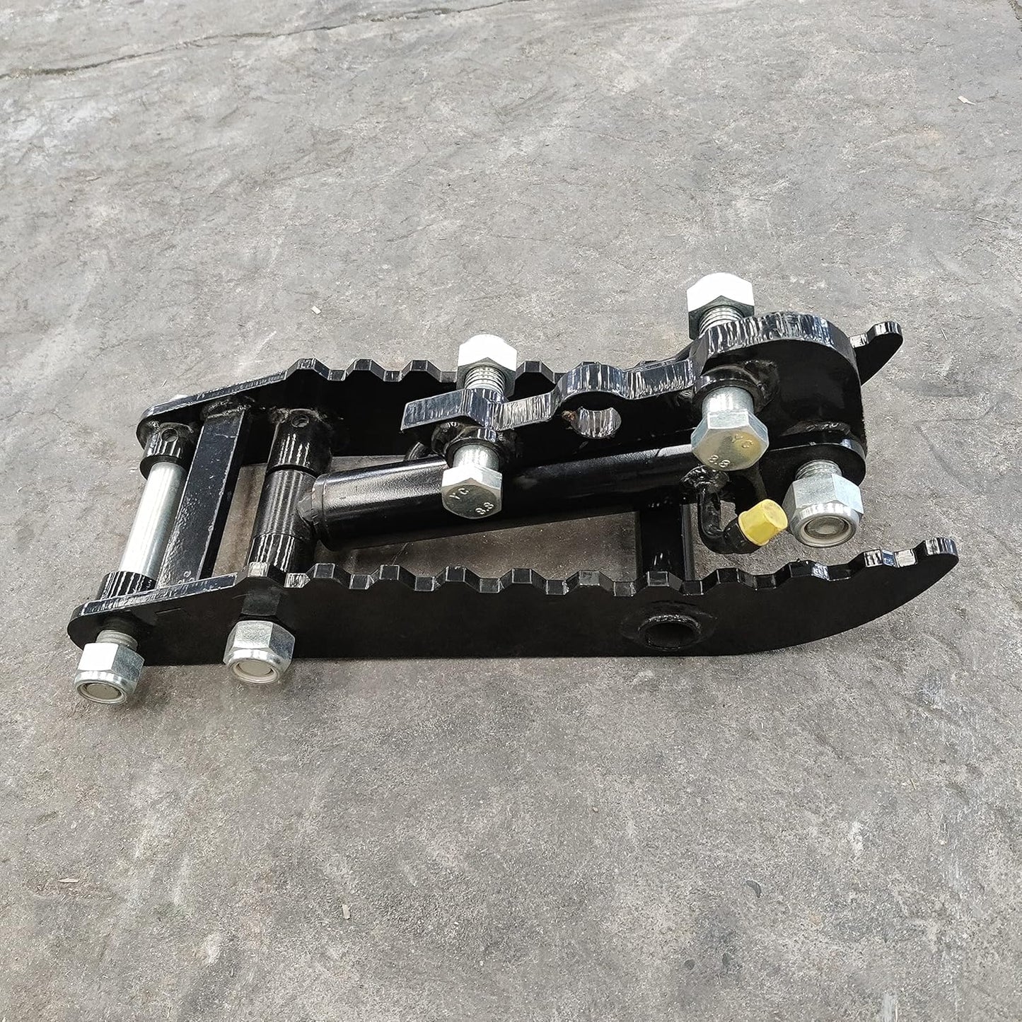 TYPHON Attachments Hydraulic Thumb Clip Attachment for TYPHON Mini Excavators Digger Machinery Machine Track Crawler